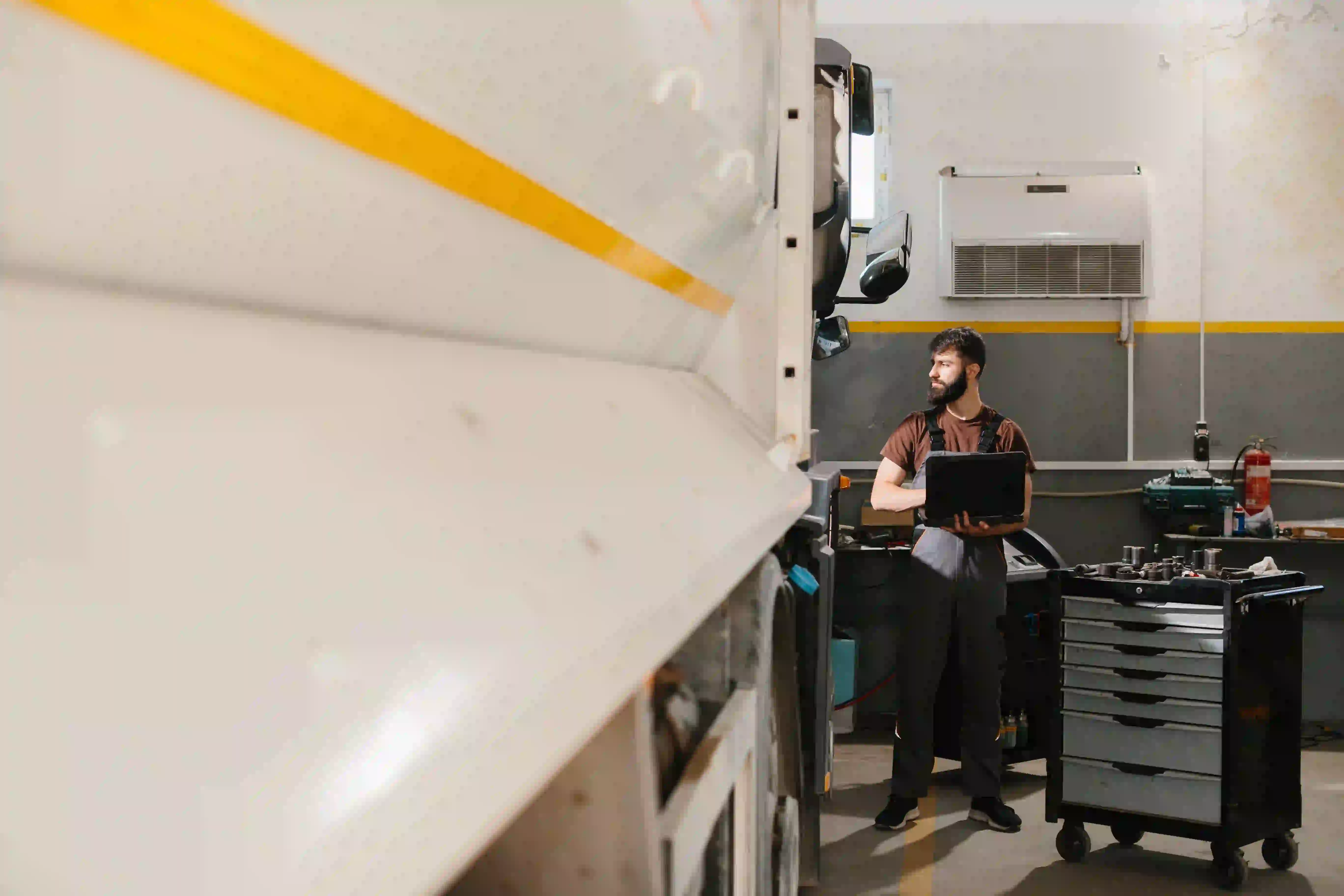 Heavy-duty truck transmission repair in North Bergen NJ